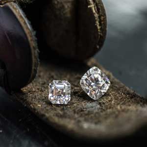 Diamond Dealer